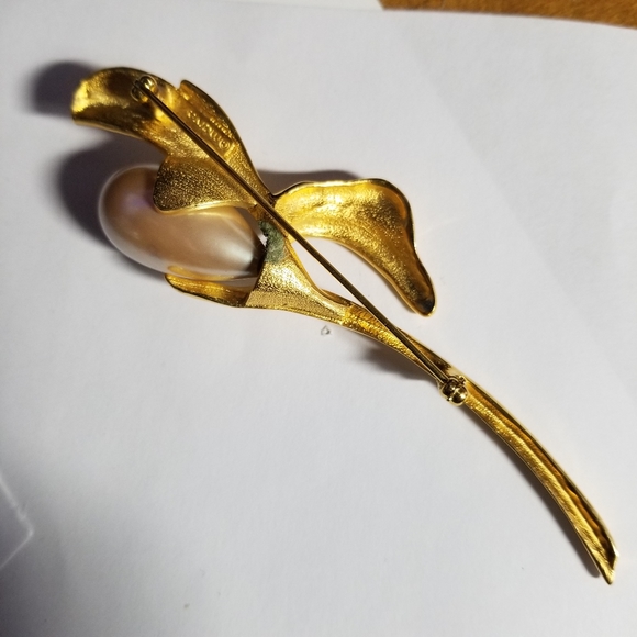 Vintage Marvella brooch large floral flower gold tone pearl big calla pin - Picture 12 of 15